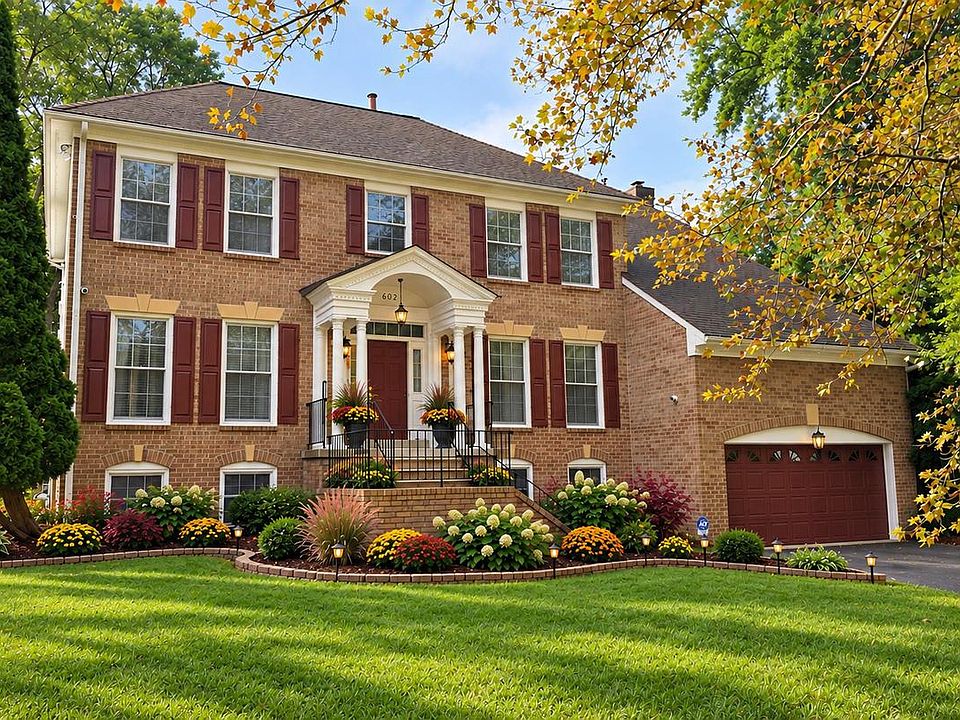 1st image of 602 Seminole Creek Way