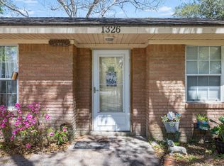 1326 Kathy Ave, Sealy, TX 77474