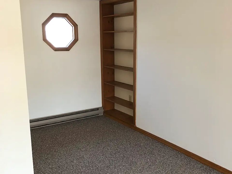 Building Photo 4