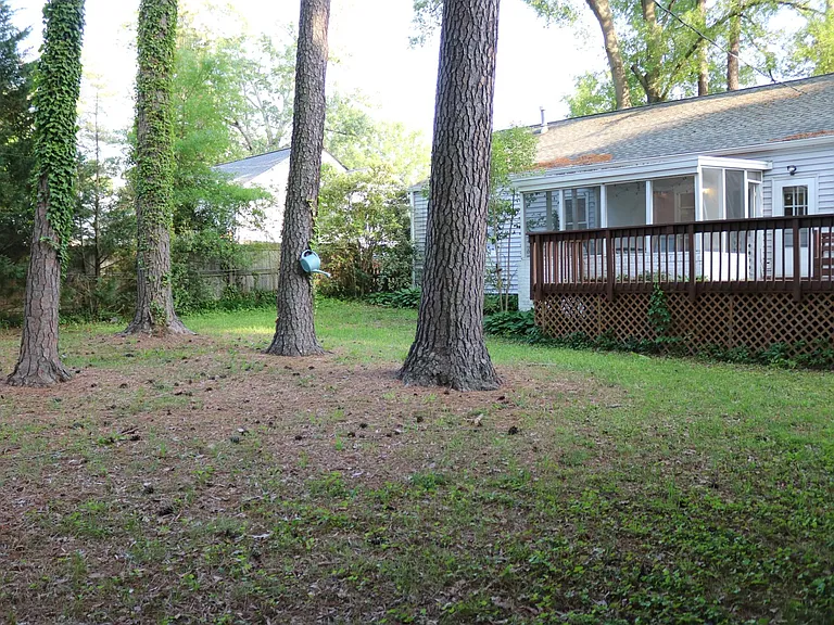 8516 Wetherly Dr — Photo 24