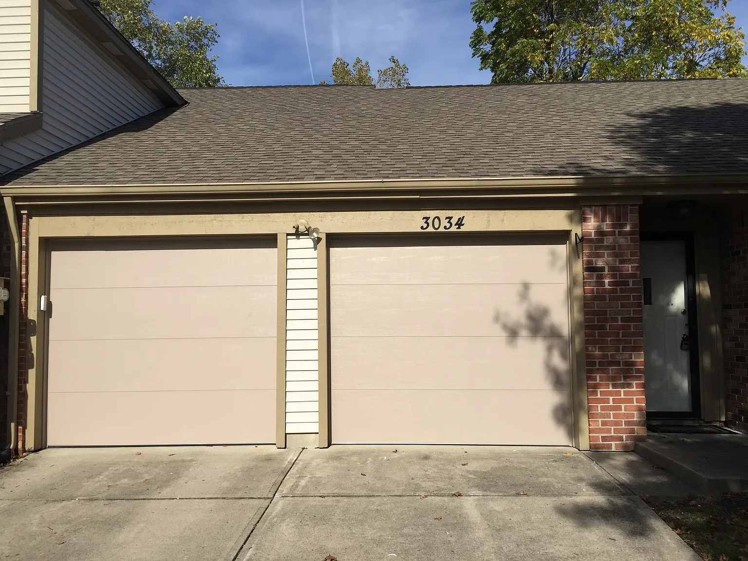 3 bed, 1124 sqft, $2,000 — Photo 2