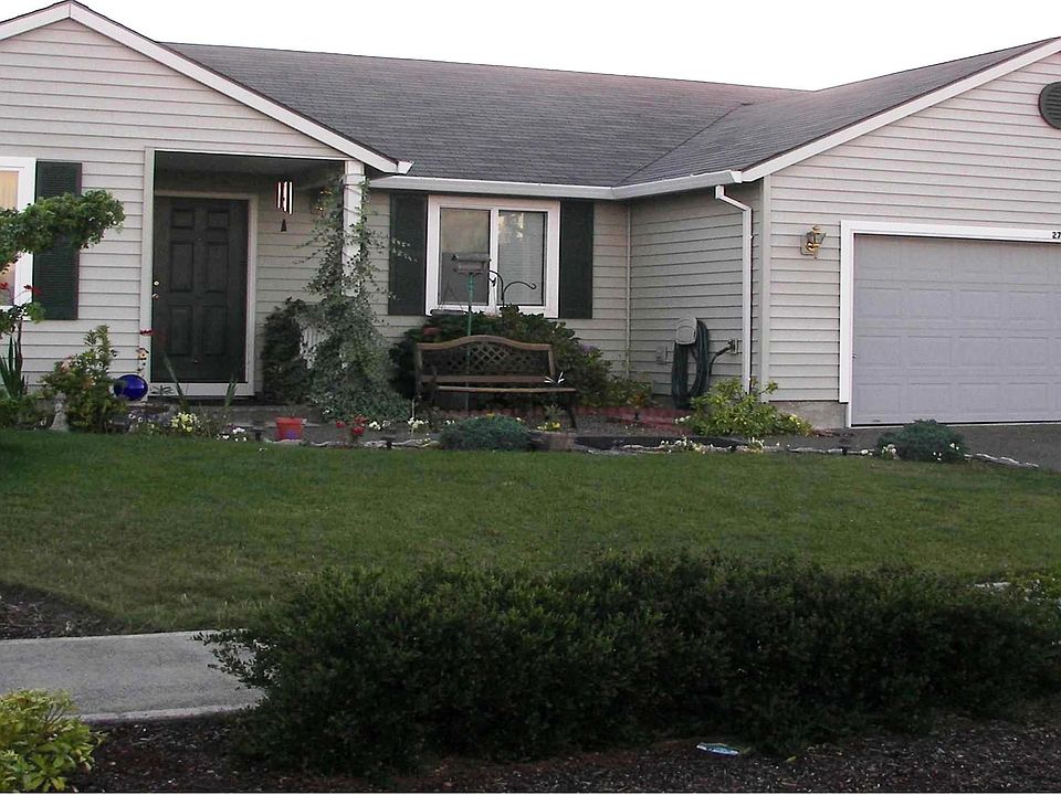 Front of home from street
