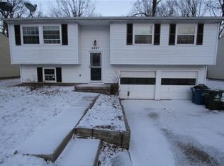 5807 Marine Pkwy, Mentor On The Lake, OH 44060