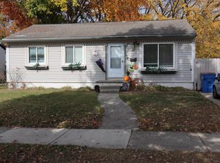 3123 Toepfer Rd, Warren, MI 48091
