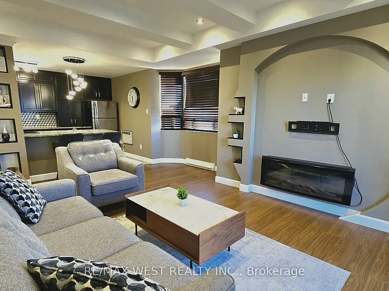 75 Huxley St #705 — Photo 3