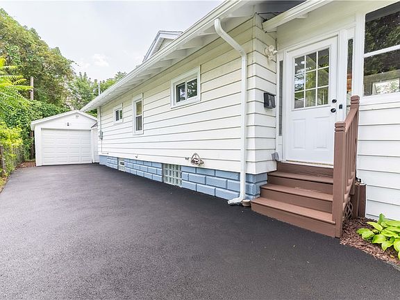 3rd image of 59 Cragg Rd
