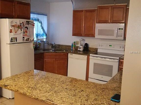 2nd image of 6233 Misson Dr