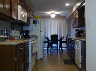 9826 Treetop Dr APT 3E, Orland Park, IL 60462
