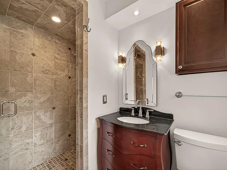 5666 Overbrook Ln — Photo 29