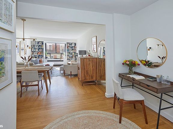 5th image of 316 W 84th St APT 5G