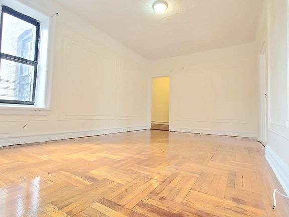 5th image of 164 Linden Blvd #D3