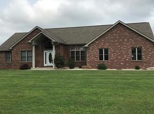 13361 Trestle Rd, Highland, IL 62249