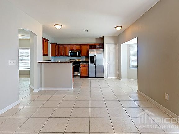 4th image of 10616 Lakeside Vista Dr