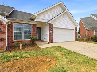 210 Charlton Wynde Dr #5, Louisville, KY