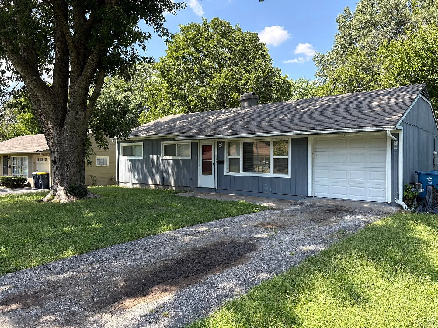 Large 3 bedroom house available — Photo 1