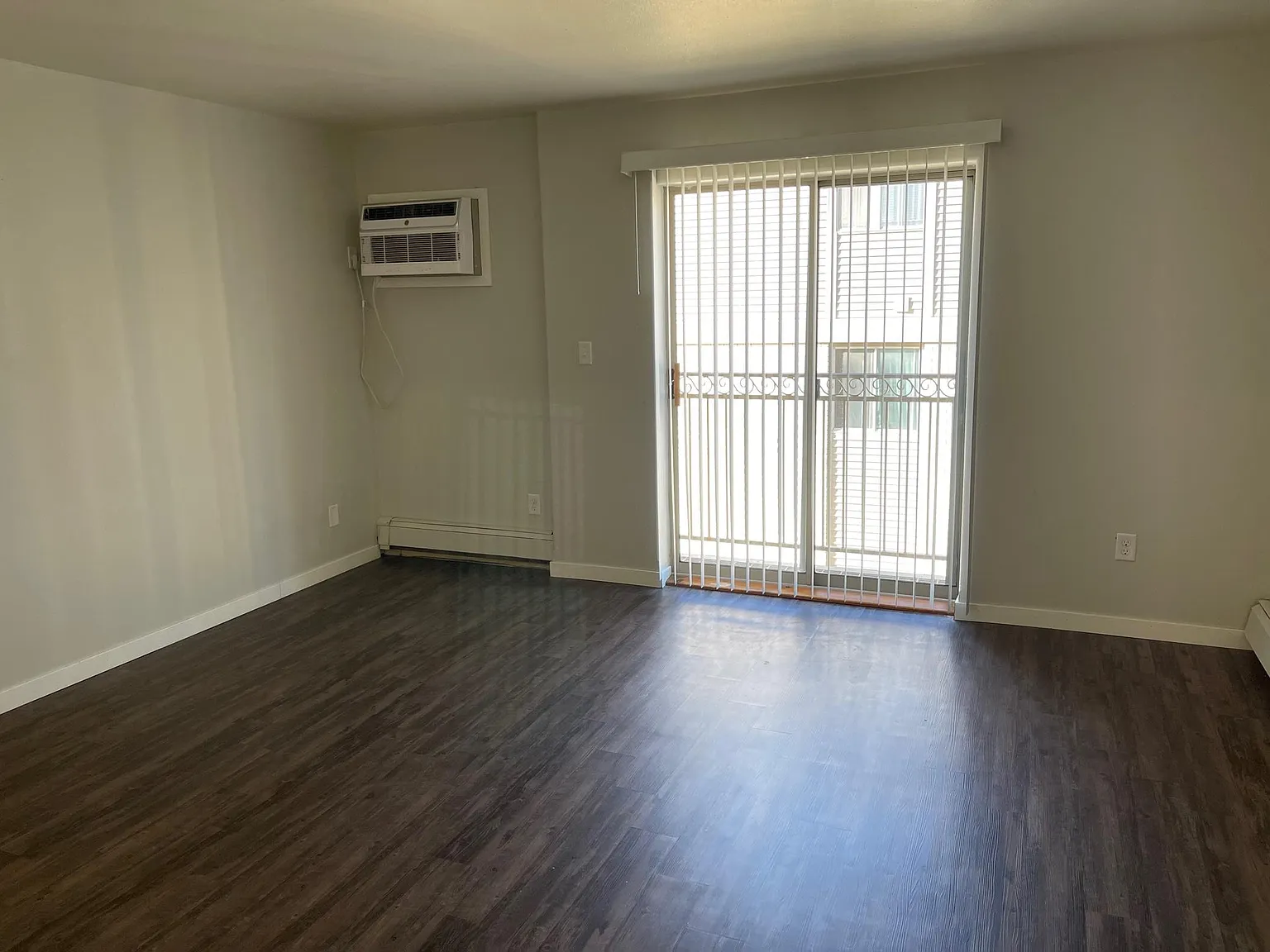 2 bed, $1,702 — Photo 3