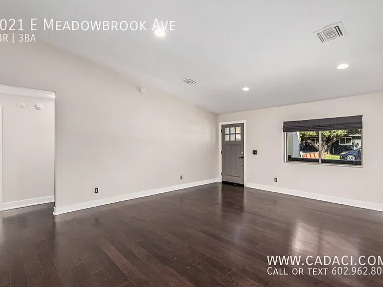 3021 E Meadowbrook Ave — Photo 31