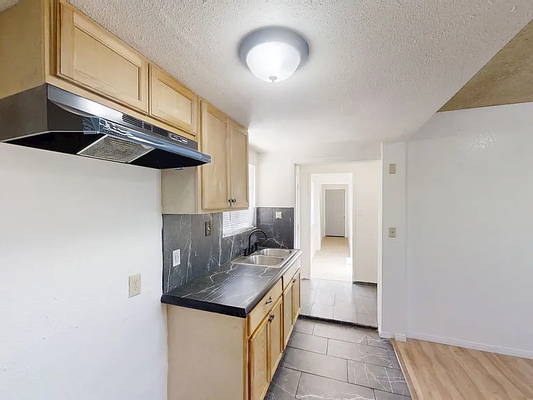 34205 Avenue J — Photo 2