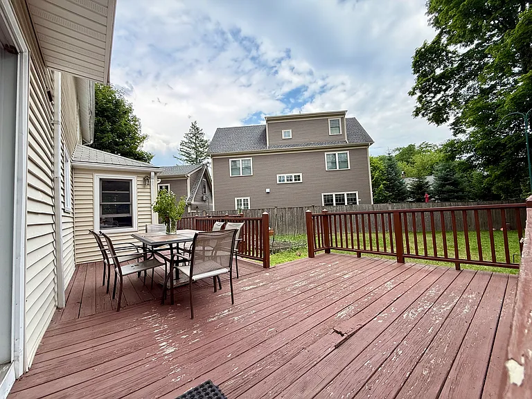 18 Pine St #1 — Photo 24