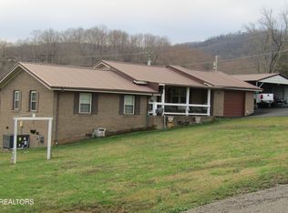 423 Jane Way Ln, La Follette, TN 37757