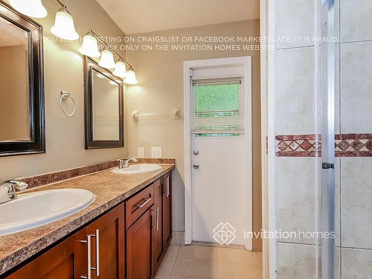 1901 Shower Tree Way — Photo 12