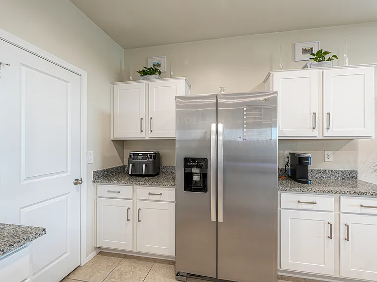 36065 W San Sisto Ave — Photo 24