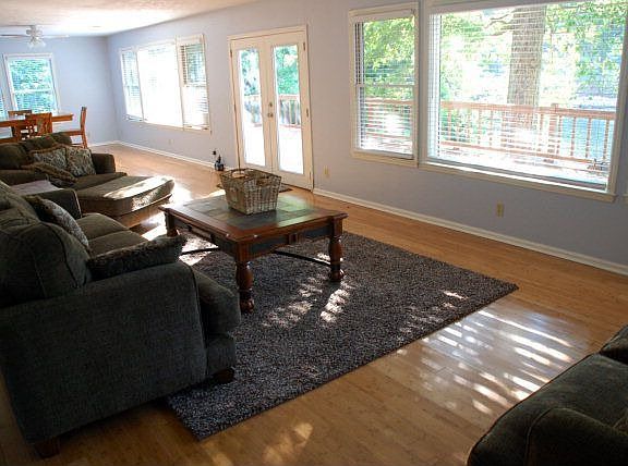5th image of 87 Lee Road 793