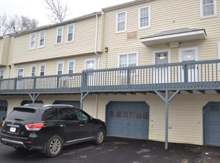 16 Scuppo Rd UNIT D2, Danbury, CT 06811