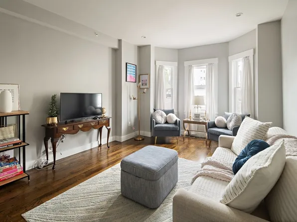 6 Chestnut Ave APT 1, Jamaica Plain, MA 02130