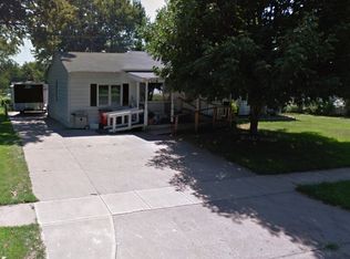 1309 N Redwood Dr, Independence, MO 64056