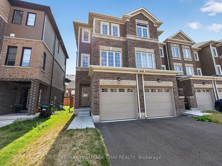 11 Pumpkin Corner Cres — Photo 26