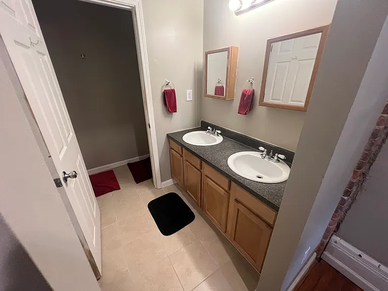 2427 W Clifton Ave #1 — Photo 13