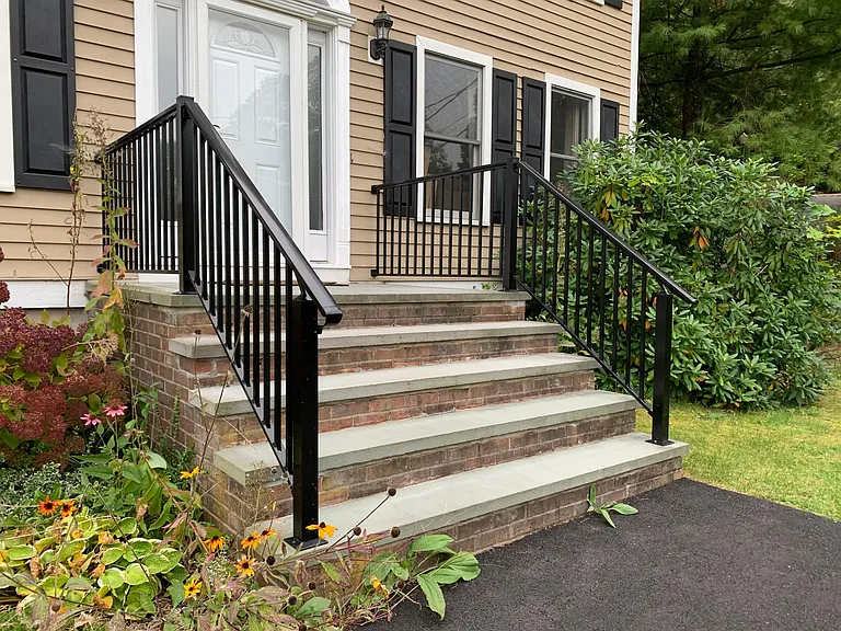 33 Serafin Ct — Photo 3