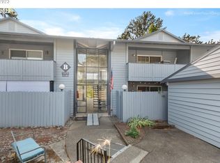 16850 SW Gleneagle Dr APT 14B, Sherwood, OR 97140