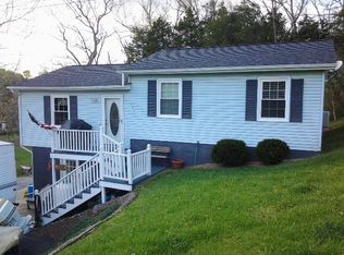 103 Ronnie St, Cedar Bluff, VA 24609