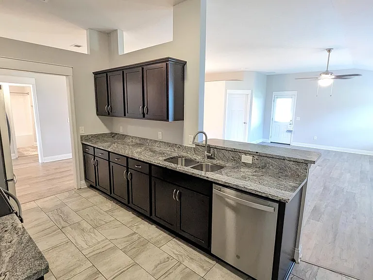 1651 Ponderosa Dr — Photo 15