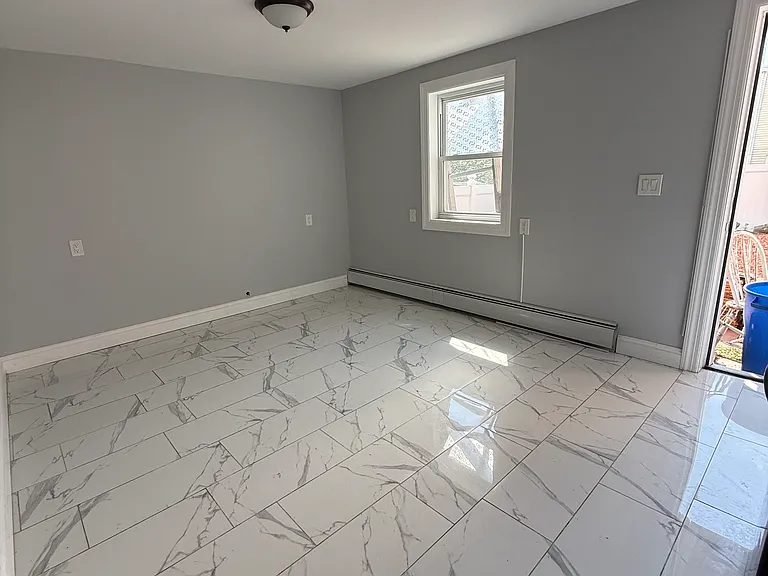 51 Grant St #1 — Photo 7