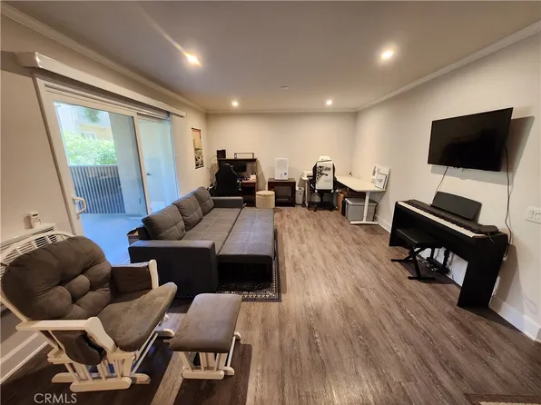 8515 Villa La Jolla Dr APT F, La Jolla, CA 92037