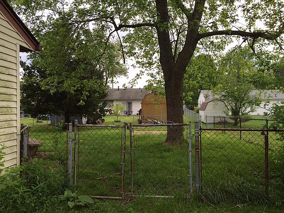 3rd image of 7304 Nathan Hale Way