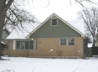 379 N Walnut Ave, Wood Dale, IL 60191