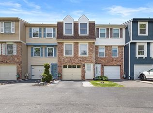 364 New World Dr, Clairton, PA