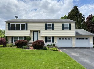603 Allandale Dr, Newark, NY 14513