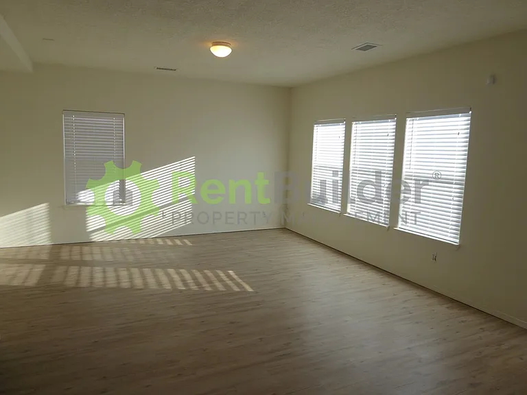 3540 Clear Creek Rd NE — Photo 4