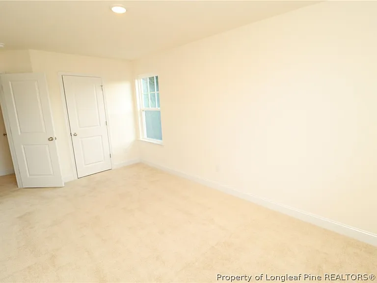 961 Kensley Grove Ln — Photo 32