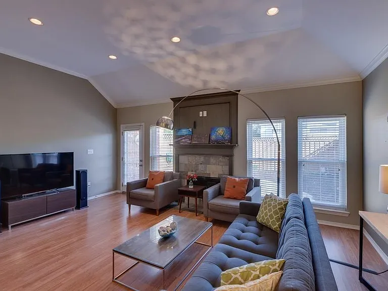 4035 Briarbend Rd — Photo 7