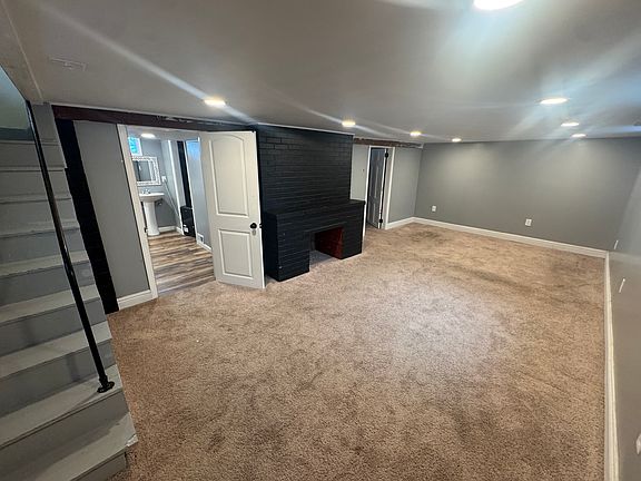 5th image of 208 Grace St