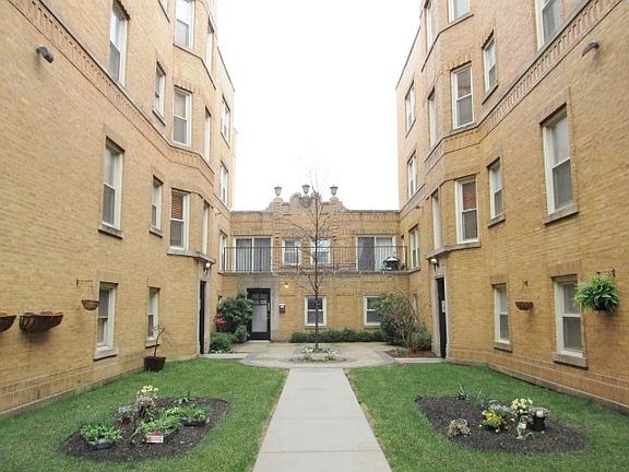 2nd image of 1673 W Farwell Ave APT Gn