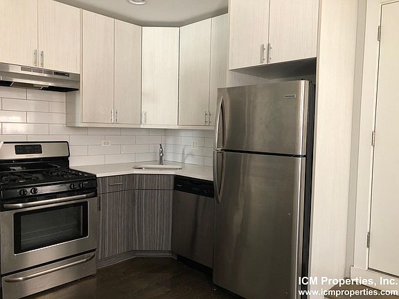 2nd image of 3918 N Janssen Ave #1N