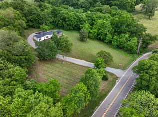 716 Canaan Rd, Columbia, TN 38401
