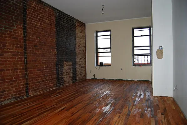 Rented by Residents Team | media 18